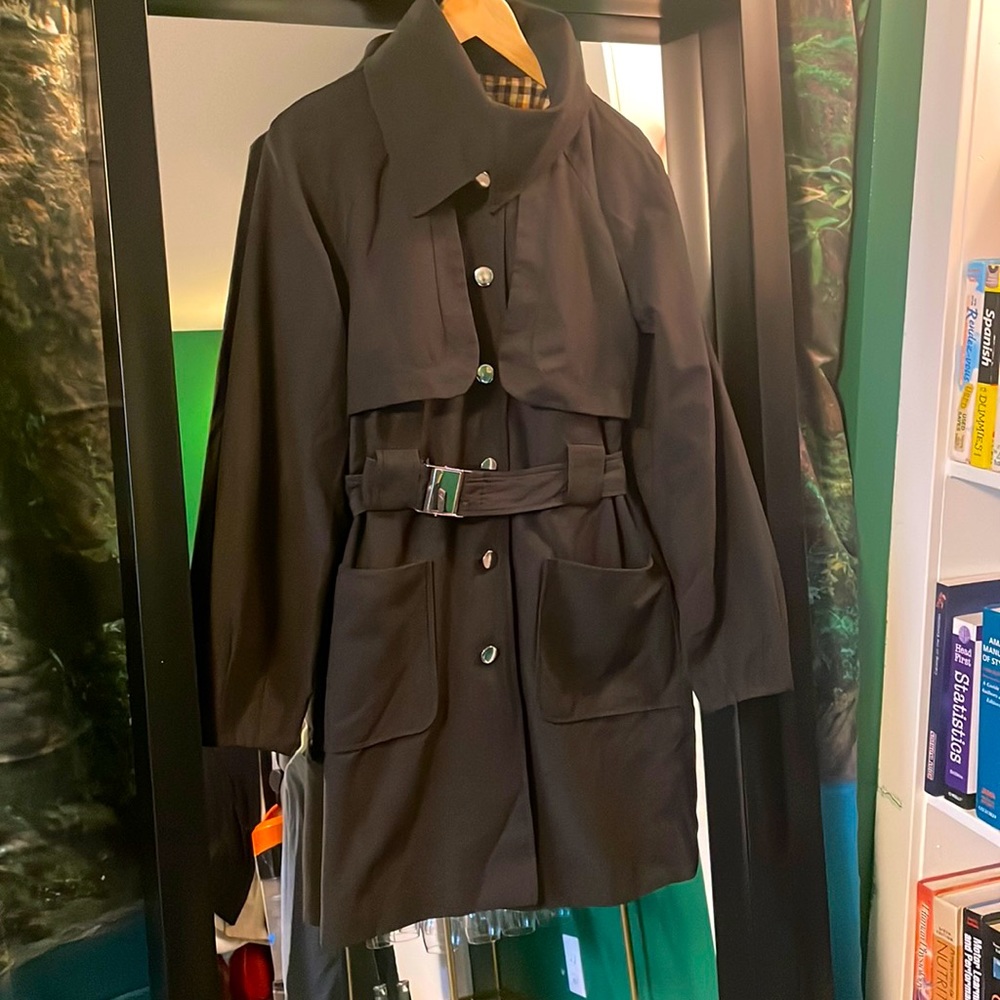 Gorgeous charcoal lightweight trench coat